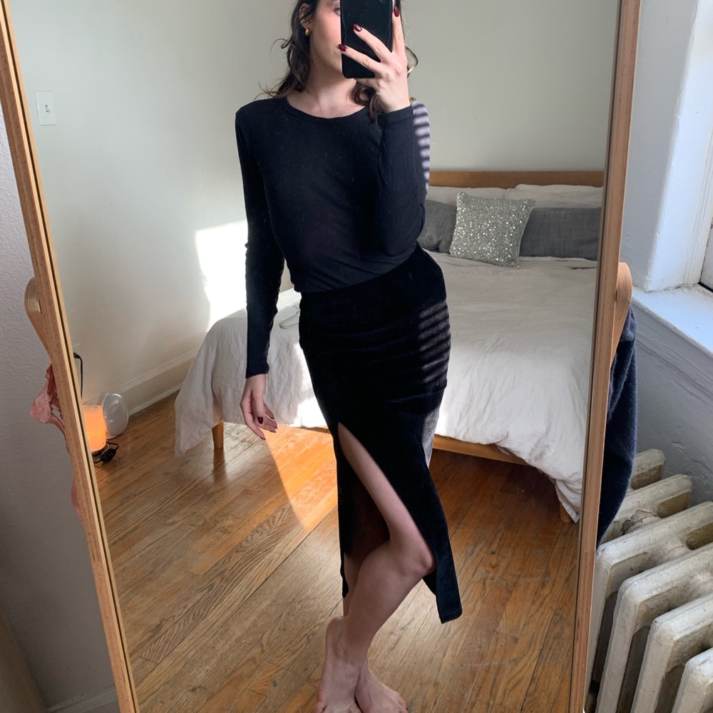 Babaton Kate Velvet Skirt XS